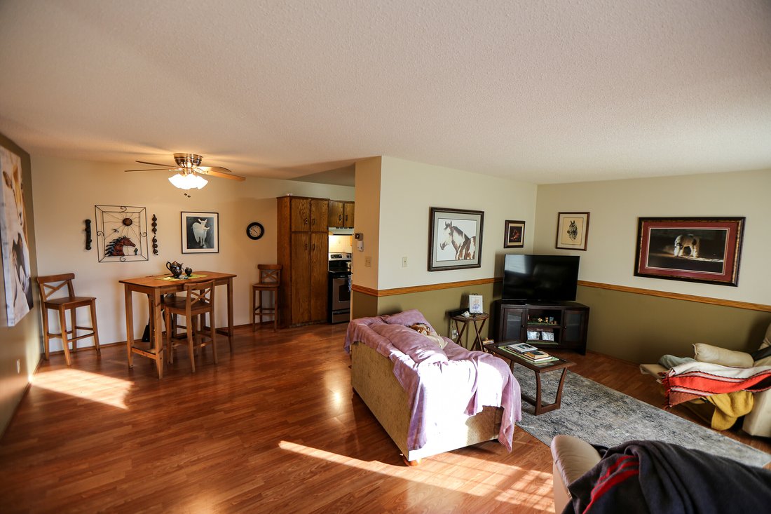 Fully Tenanted Fourplex In Claresholm, Alberta, Canada For Sale (13508975)