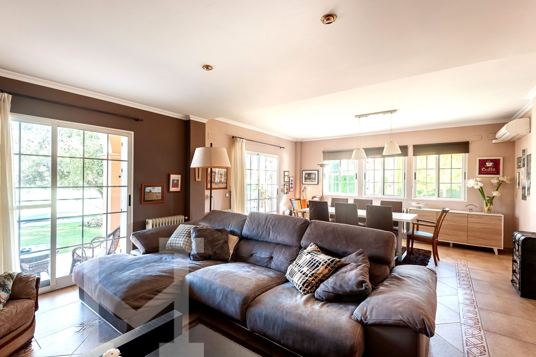 Chalet in l'Eliana, Valencian Community, Spain 2 - 13509089
