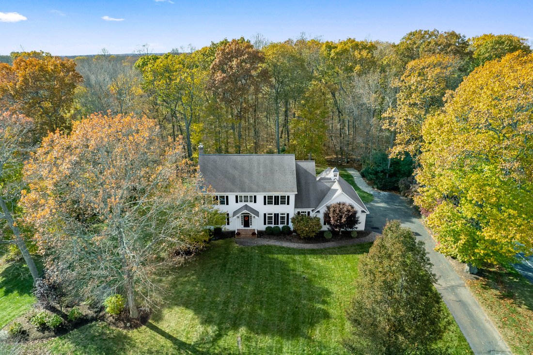 12 Carol Drive In Essex, Connecticut, United States For Sale (13509062)