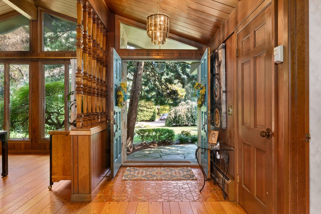 14 Woodlake Drive, Johnston, Ri, 02919 In Johnston, Rhode Island