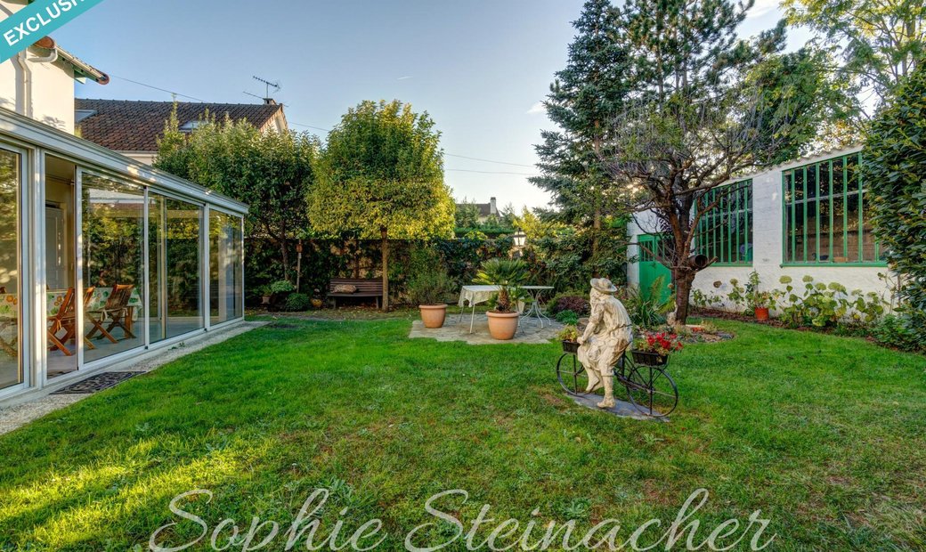 Maison Individuelle Avec Garage Et Dependance In Chatou, île De France