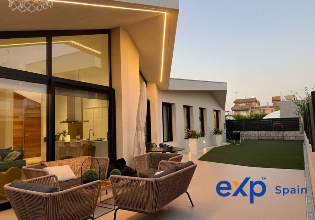 Villa in Nules, Valencian Community, Spain 4 - 13509332