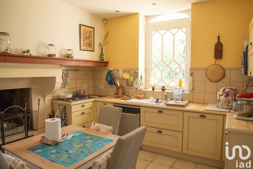 Vente Maison/Villa 8 Pièces In Jonzac, Nouvelle Aquitaine, France For