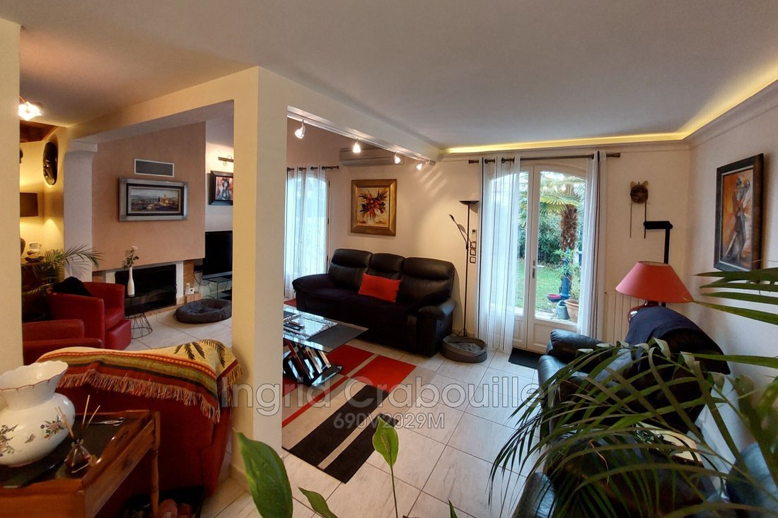 Vente Maison 5 Pièce(s) In Royan, France For Sale (13509889)