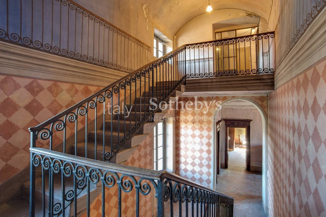 House in Cantello, Lombardy, Italy 4 - 11390070