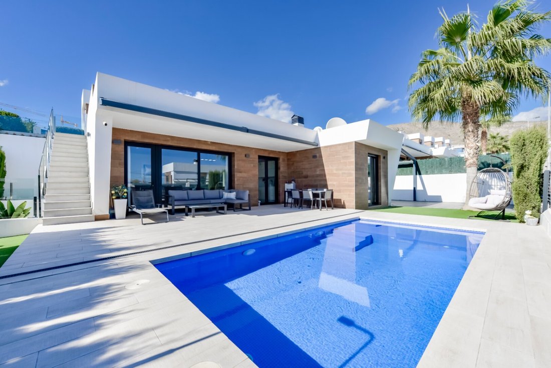 Villa in Finestrat, Valencian Community, Spain 1 - 13513674