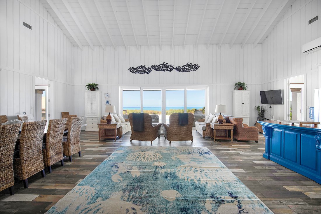 7 Bedrooms Single Family Detached In Moore Hill, Exuma, The Bahamas For