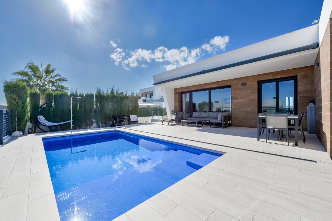 Villa in Finestrat, Valencian Community, Spain 2 - 13513674