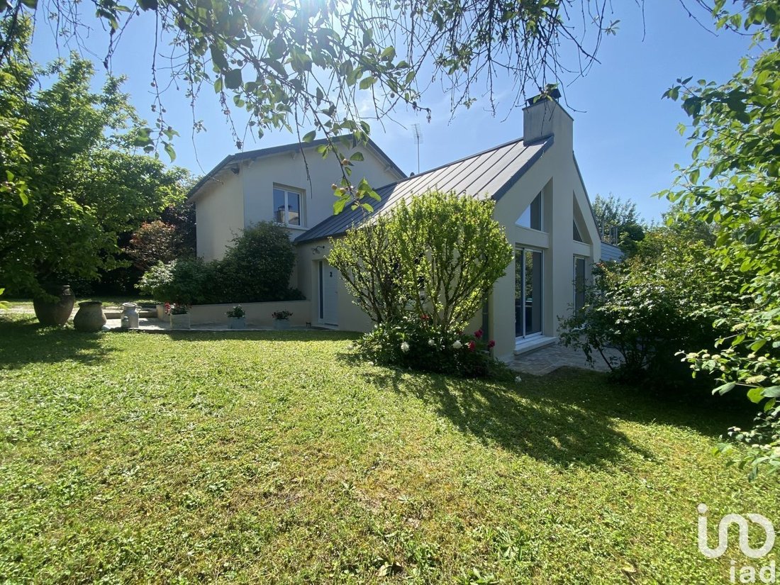Vente Maison/Villa 10 Pièces In Vaux Le Pénil, île De France, France
