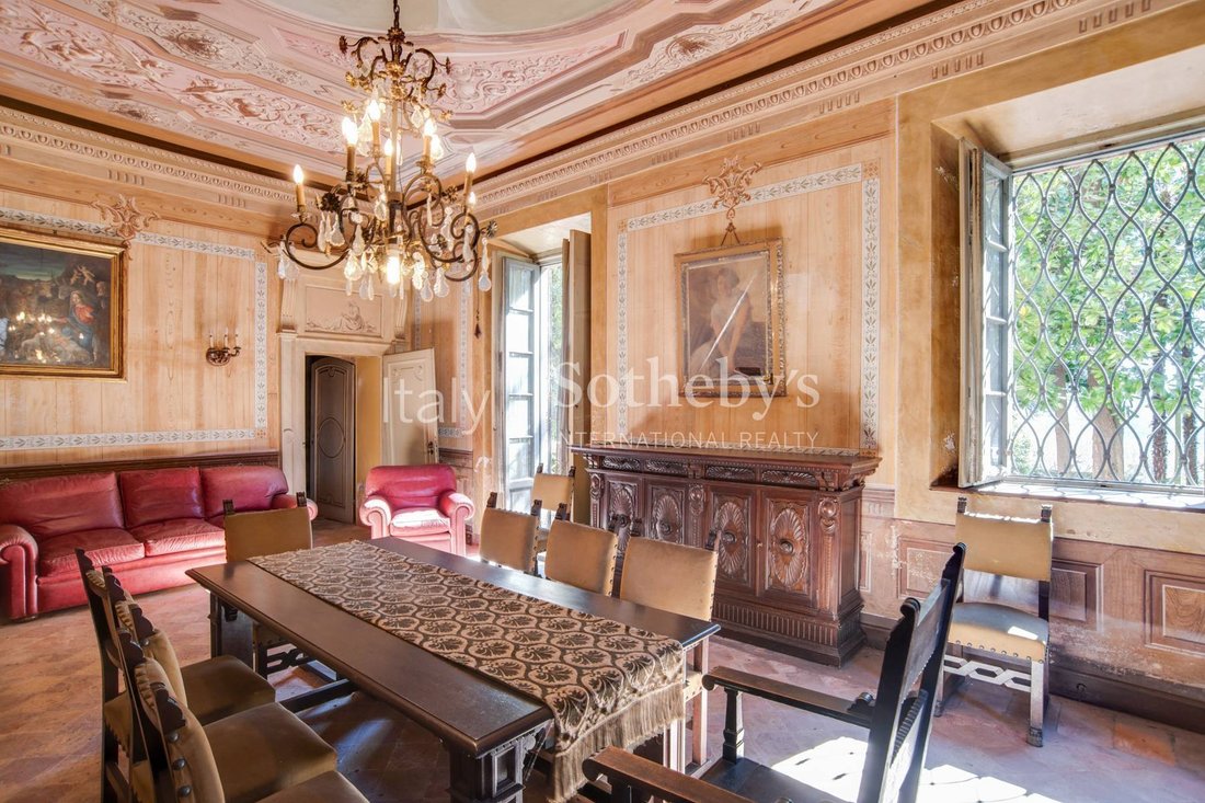 House in Cantello, Lombardy, Italy 2 - 11390070