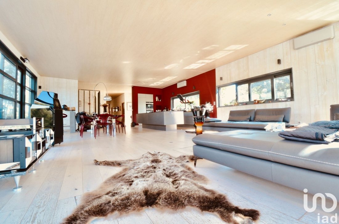 Vente Maison/Villa 4 In Villeneuve La Guyard, Bourgogne Franche Comté