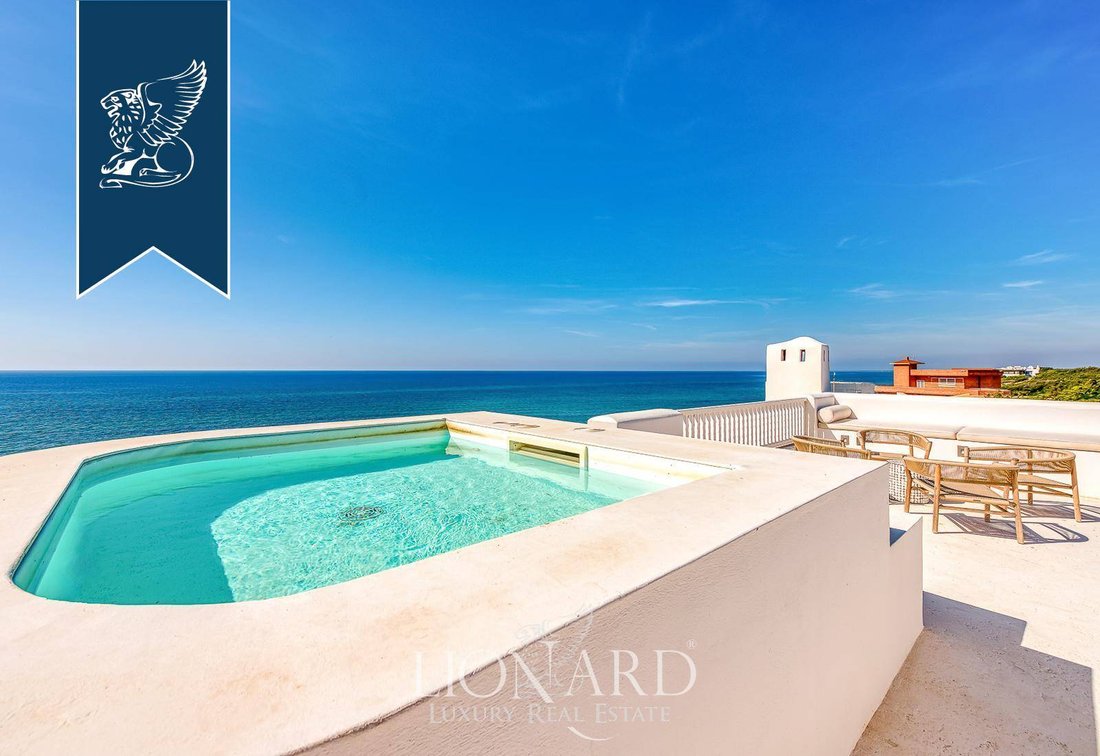 Luxury Waterfront Villa By Sabaudia's In Lungomare Di Sabaudia, Lazio