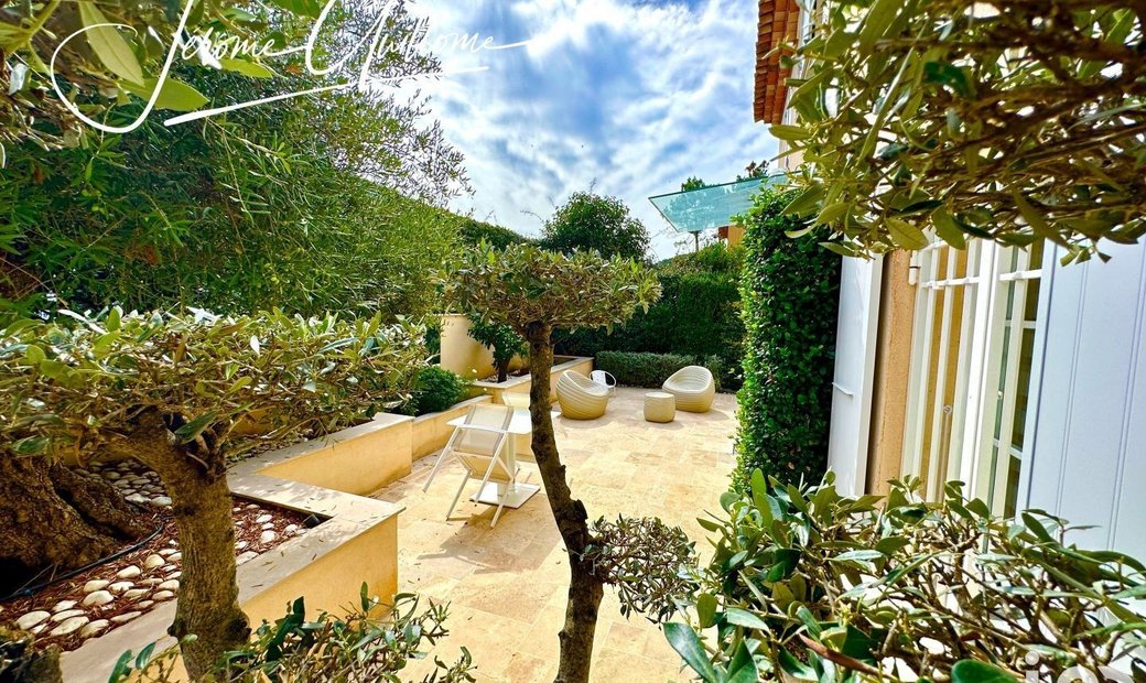 Vente Maison/Villa 4 Pièces In La Môle, Provence Alpes Côte D'azur