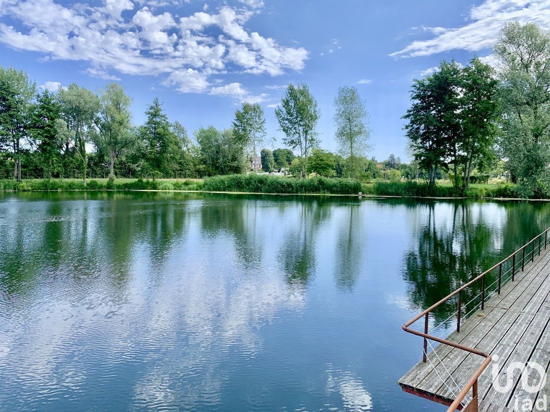 Vente Maison/Villa 4 In Villeneuve La Guyard, Bourgogne Franche Comté