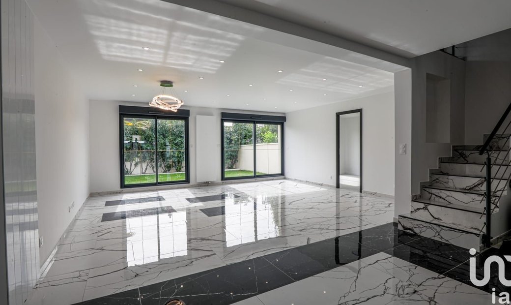 Vente Maison/Villa 7 Pièces In Drancy, île De France, France For Sale (13524936)