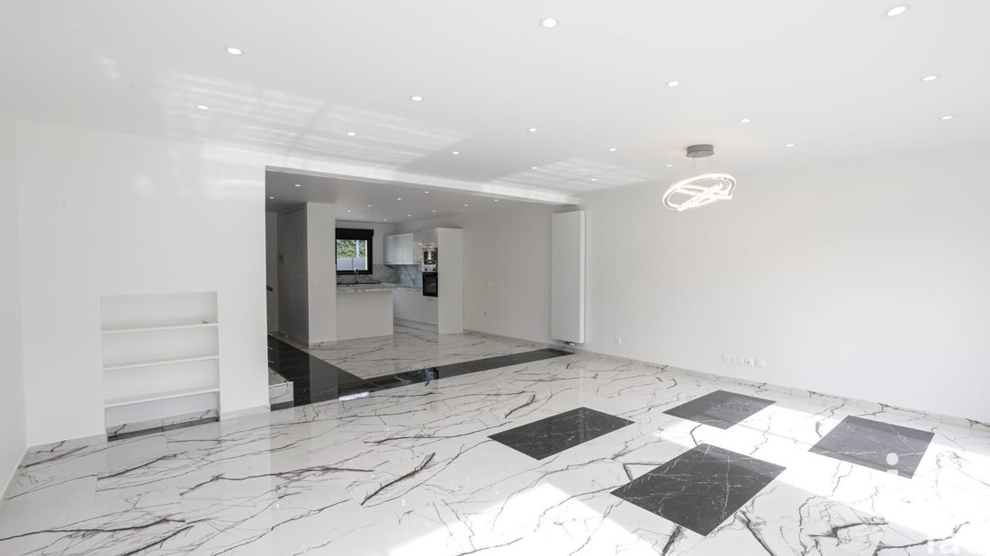 Vente Maison/Villa 7 Pièces In Drancy, île De France, France For Sale (13524936)