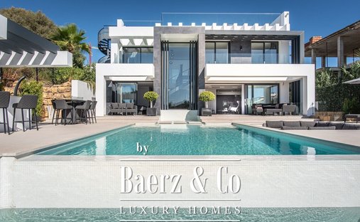 Villa à Estepona, Andalousie, Espagne 1