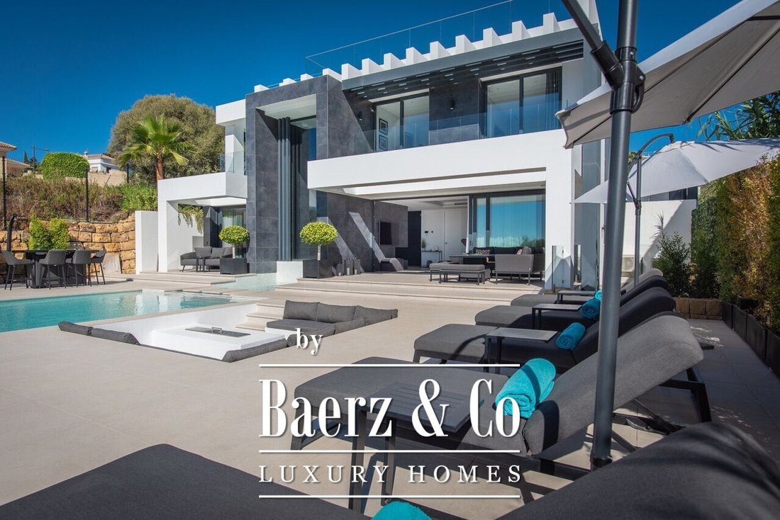 Villa in Estepona, Andalusia, Spain 2 - 13305838