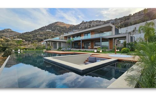 Villa in Yalıkavak, Muğla, Turkey 1
