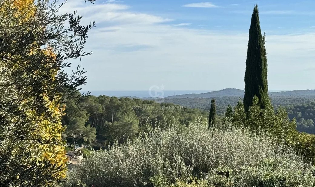 Exceptional Location With Seaview In Opio, Provence Alpes Côte D'azur