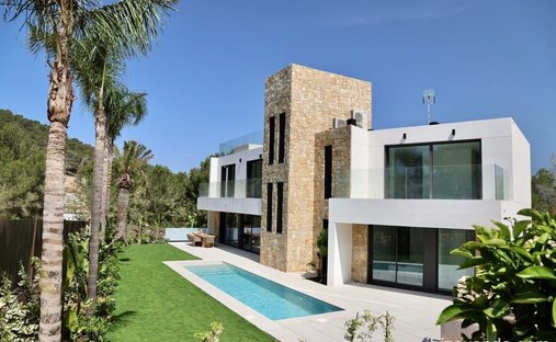 House in Roca Llisa, Santa Eularia des Riu, Balearic Islands 1