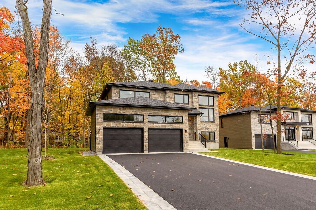 Notre Dame De L'île Perrot, In Notre Dame De L'île Perrot, Quebec