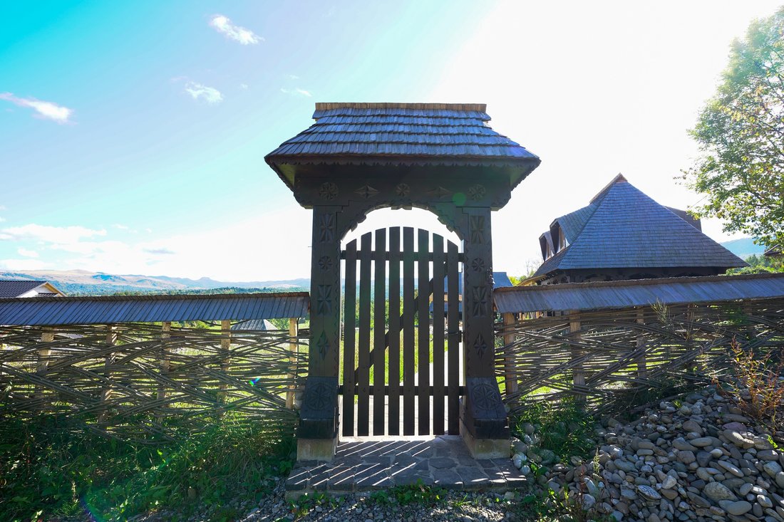 House in Breb, Maramureș County, Romania 3 - 13526617