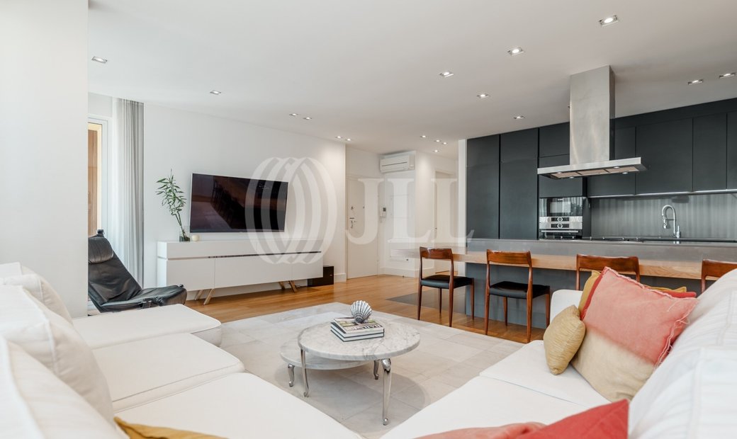 Apartment 2 Bedrooms Sale Lisboa In Lisboa, Portugal For Sale (13529151)