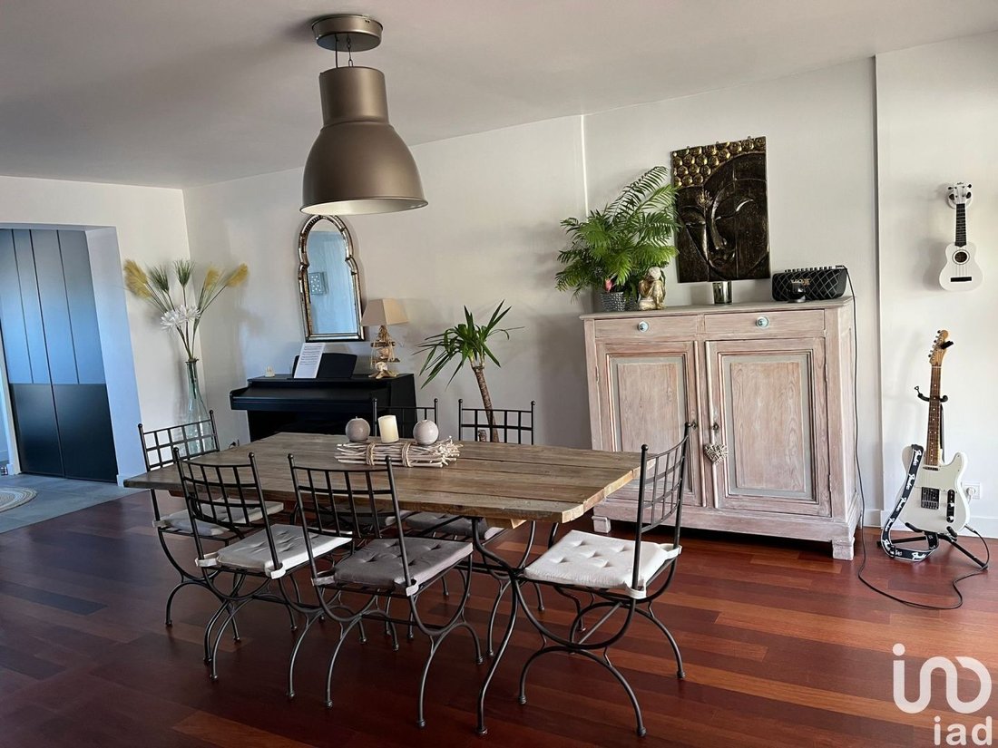 Vente Maison/Villa 6 Pièces In Pessac, Nouvelle Aquitaine, France For