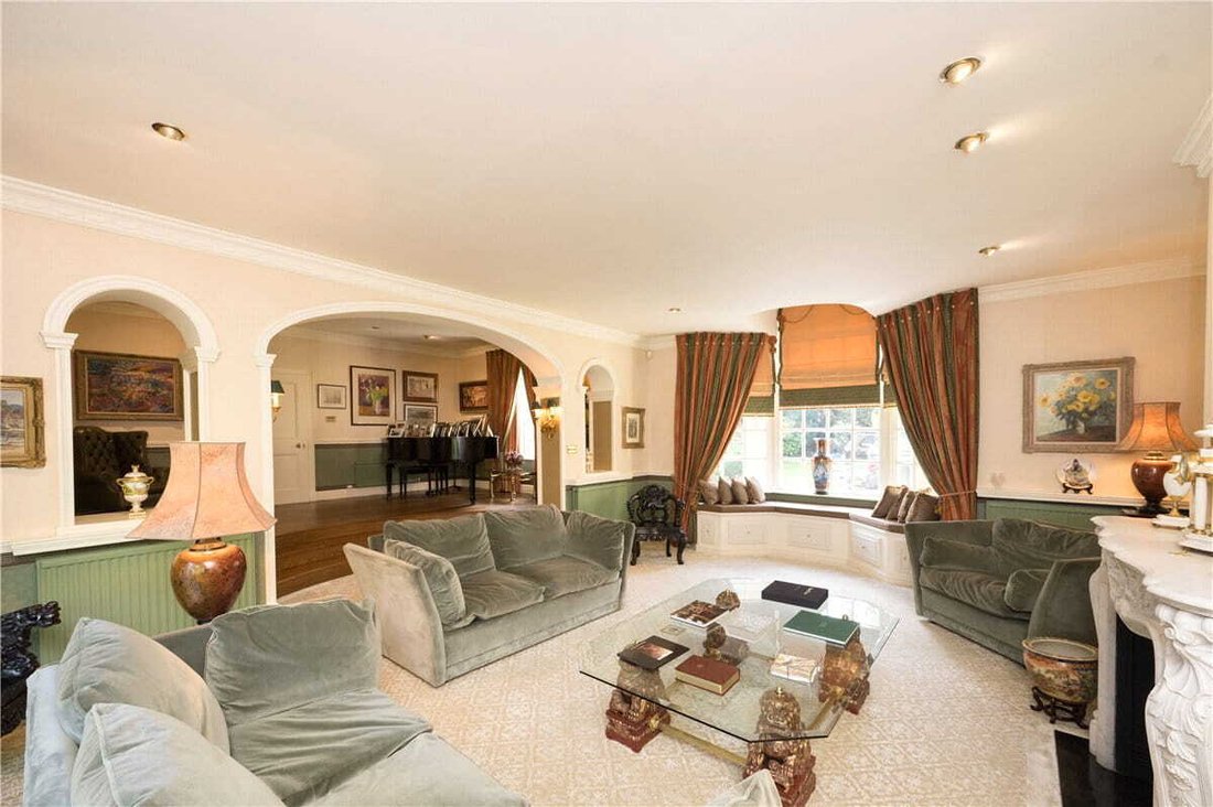 Woodley Chase, 95 Wigton Lane Ls17 In Leeds, England, United Kingdom