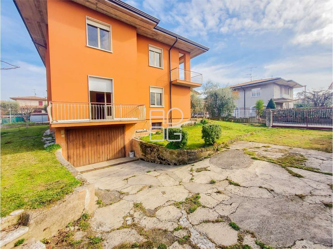 Villa in Rivoltella, Desenzano del Garda, Lombardy 5 - 13534287