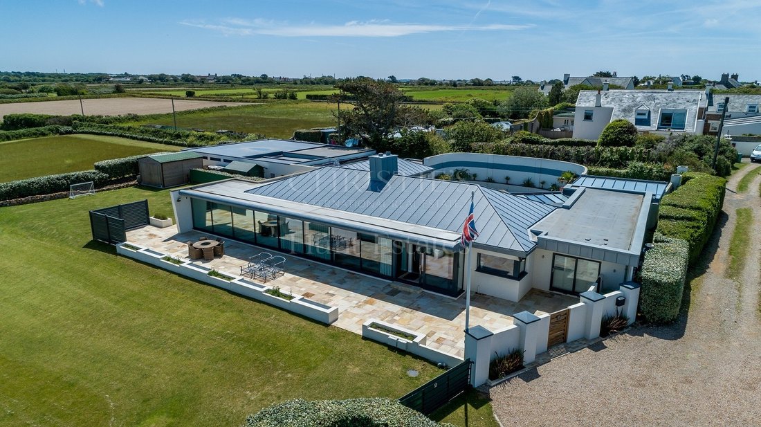 Stunning Home With Breathtaking Far Reaching Sea In Jersey, St Lawrence, Jersey For Sale (11296193)