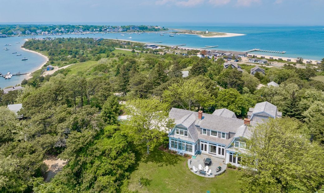 5 Armstrong Lane In Edgartown, Massachusetts, United States For Sale