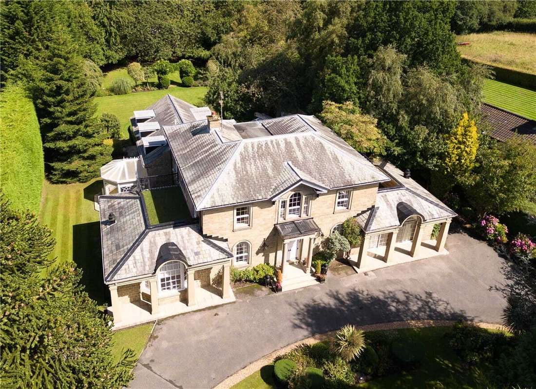 Woodley Chase, 95 Wigton Lane Ls17 In Leeds, England, United Kingdom