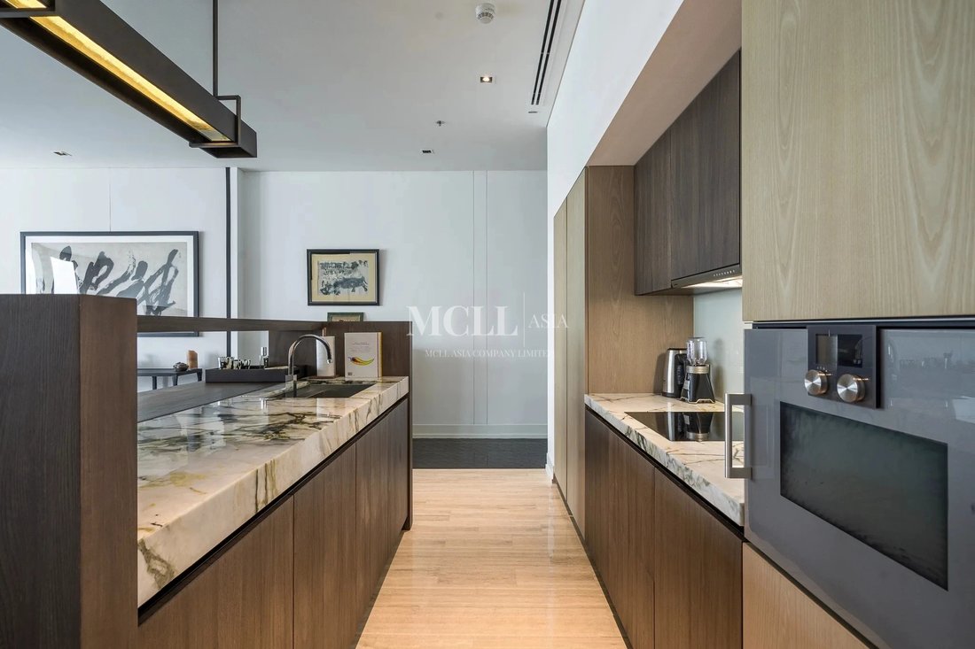 The Ritz Carlton Residence Bangkok 3 bedroom with stunning park and city view