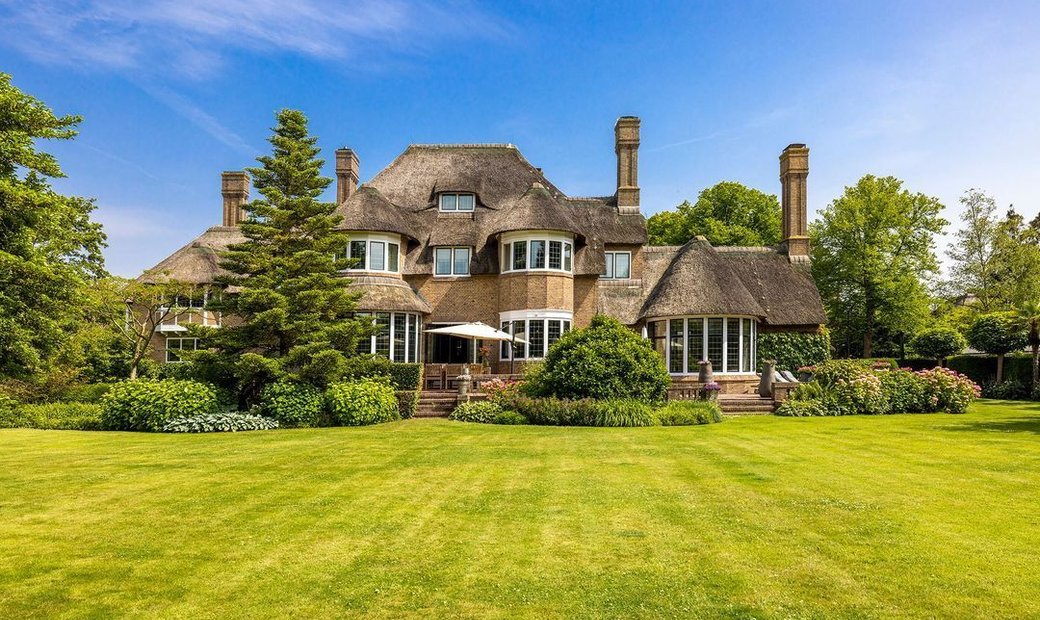 Kapitaal Landhuis Aan De Kaag In Warmond, South Holland, Netherlands