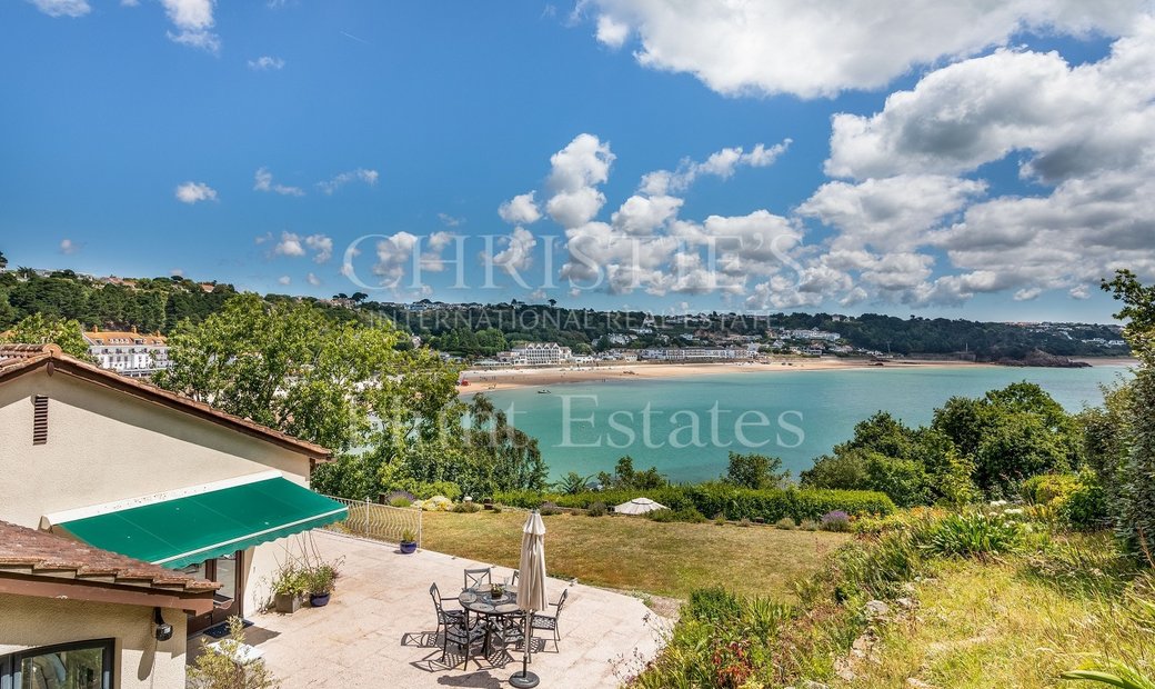 Rare South Coast Property Overlooking In Jersey, St Lawrence, Jersey