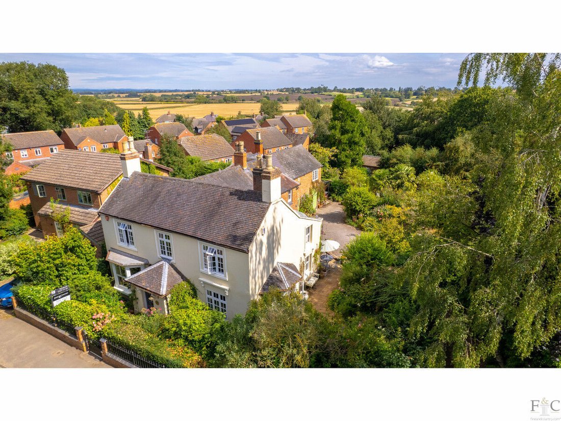 6 Bedroom Detached House For Sale In Claybrooke Magna, England, United