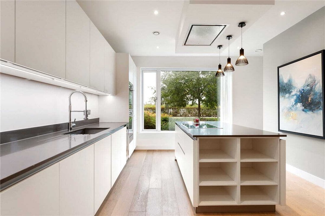 Eddington Avenue, Cambridge Cb3 In Cambridge, Ontario, Canada For Sale