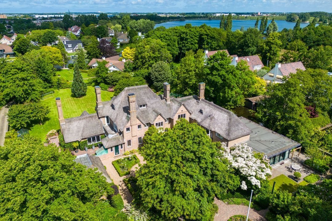 Kapitaal Landhuis Aan De Kaag In Warmond, South Holland, Netherlands