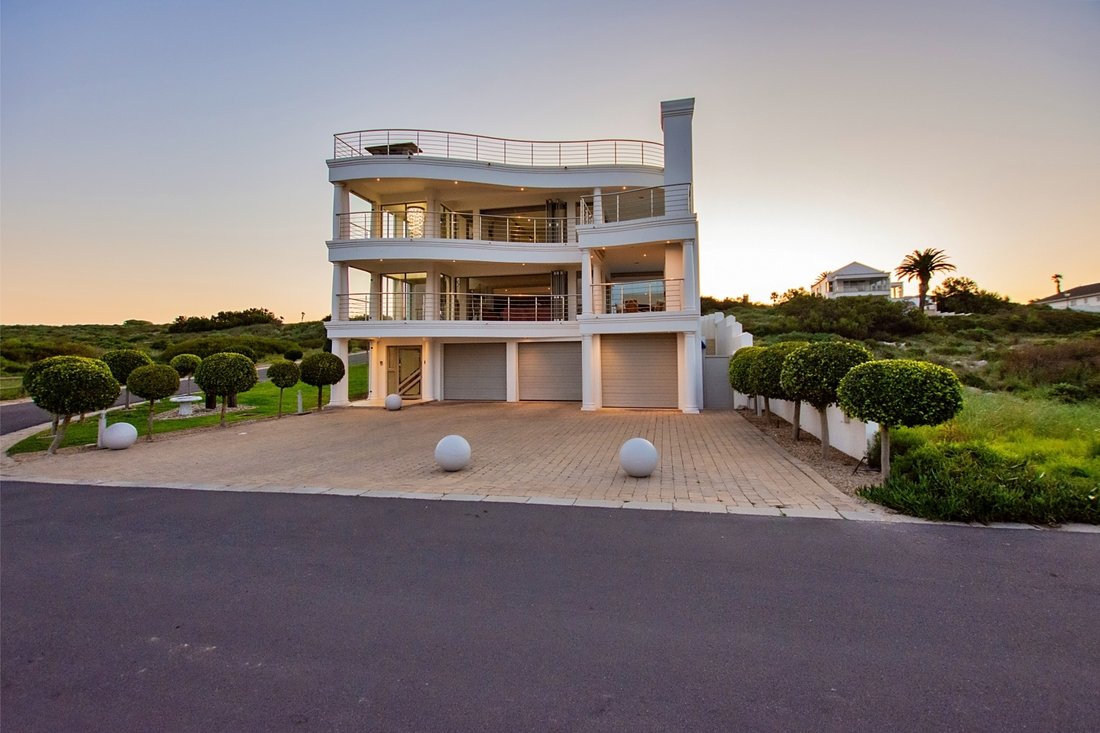 Coastal Luxury Retreat With In Saint Helena Bay, Western Cape, South Africa For Sale (13532114)