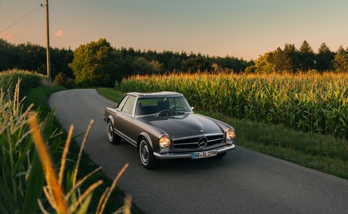 1969 Mercedes-Benz 280 SL  in Böblingen, Germany 1