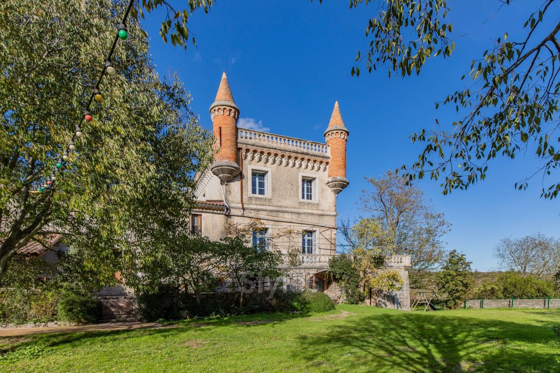 Proche, Un Château Dans L''Arrière Pays In Montpellier, France For Sale