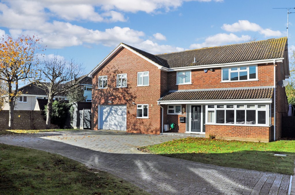 Extended Five Double Bedoom Family Home In Chelmsford, England, United