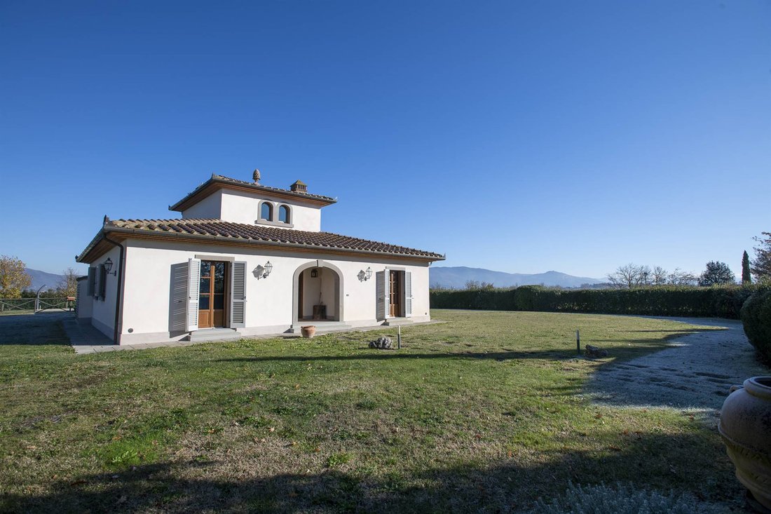 Villa in Center, Cortona, Tuscany 1 - 13535972