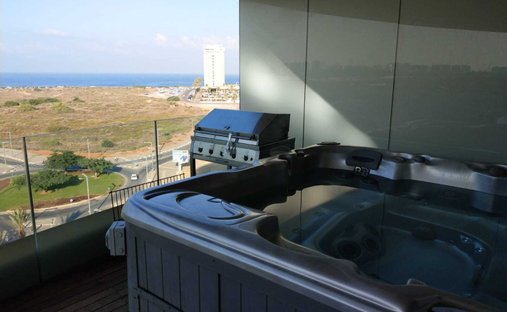 Apartment in Tel Aviv-Yafo, Tel Aviv District, Israel 1