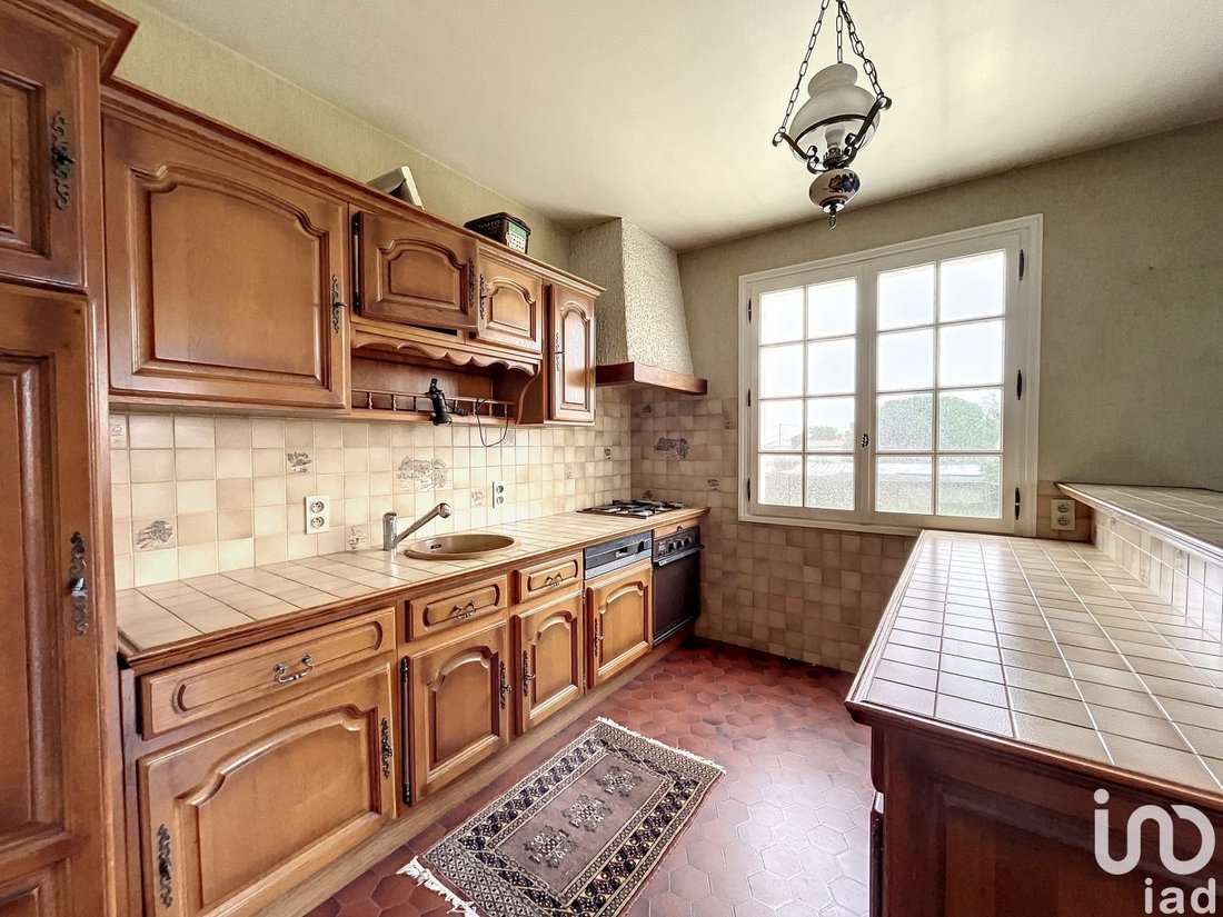 Vente Maison/Villa 7 Pièces In Charron, Nouvelle Aquitaine, France For