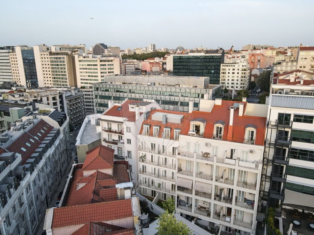 Apartment in Arroios, Lisbon, Portugal 2 - 13539572