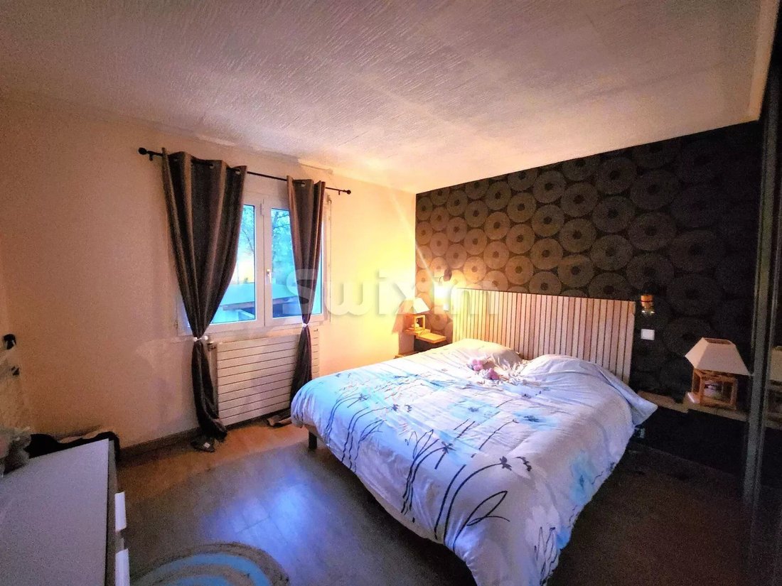 Maison/Villa 5 Pièces In Entrelacs, Auvergne Rhône Alpes, France For