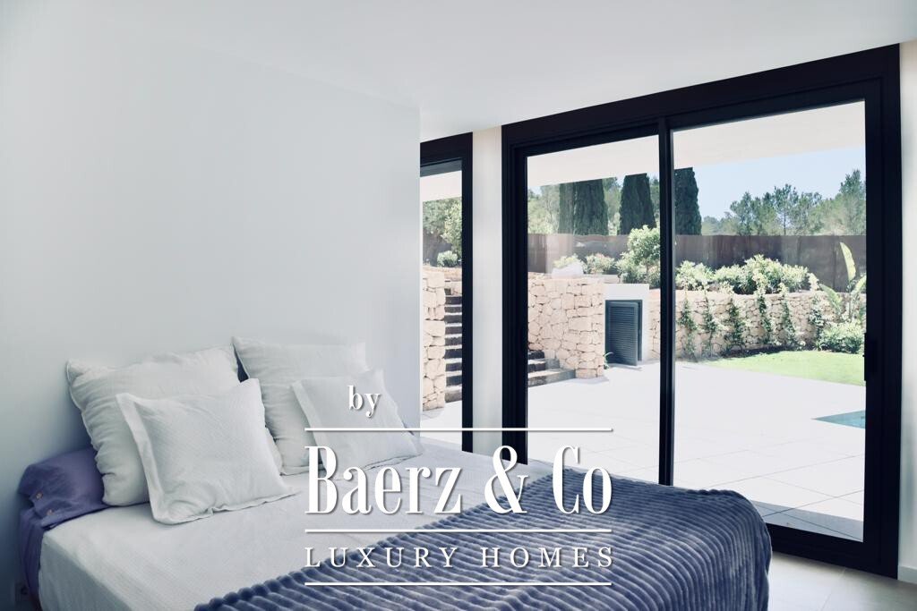 Villa in Roca Llisa, Santa Eularia des Riu, Balearic Islands 1 - 13537125